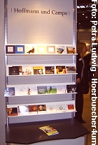 Foto: Messestand von Hoffmann und Campe